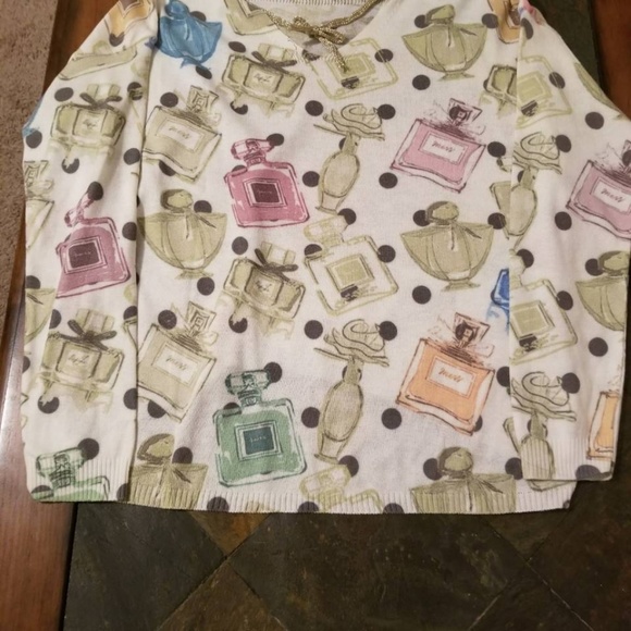 Long sleeve shirt with Chanel script - Picture 2 of 4